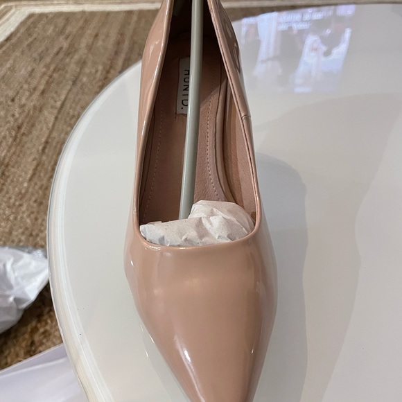 Patent Nude Low Heel - Picture 4 of 8